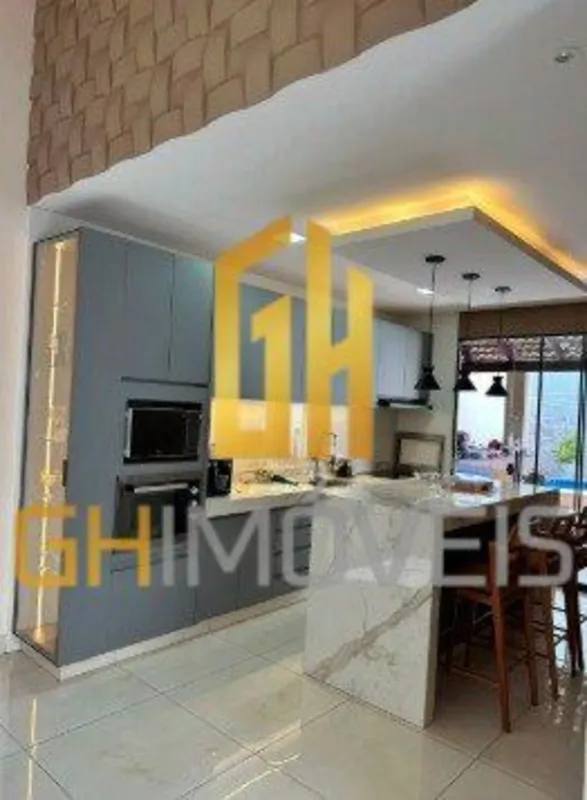 GH2198Casa com 3 suítes no Residencial HumaitáA casa possui: - 3 suítes; - Sala;...