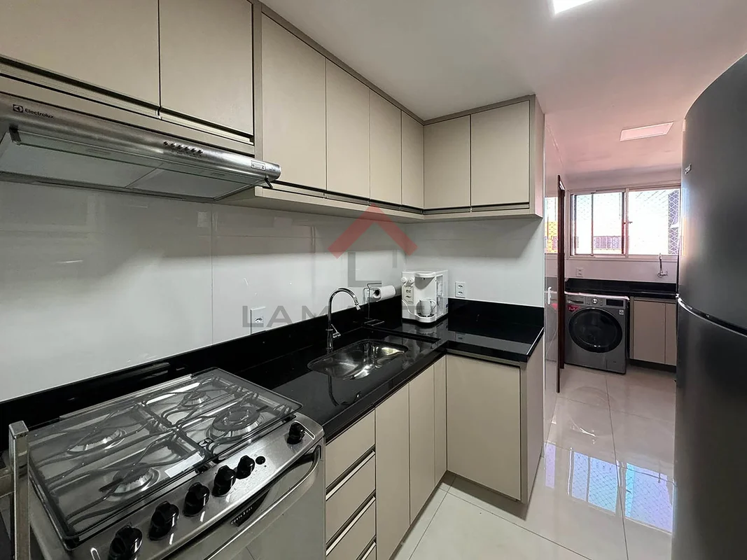 Apartamento à venda no Sudoeste (SQSW 304), reformado, com excelente distribuiçã...