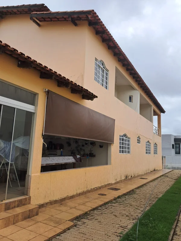 DALEPRANE INTELIGÊNCIA IMOBILIÁRIA VENDE :Maravilhosa Casa de 06 Quartos, 673 de...