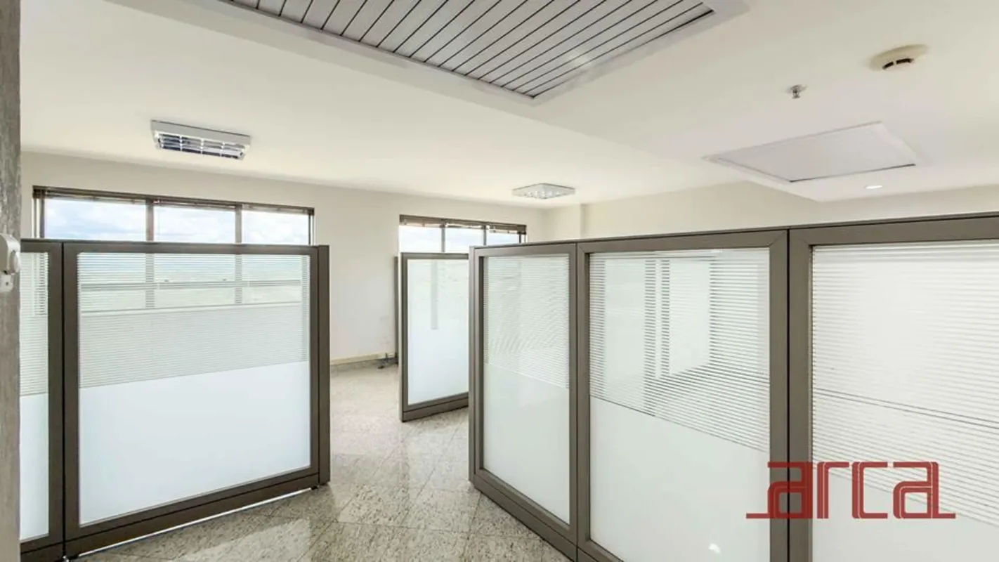 VILLA152816 - Última atualização: 08/09/26 23:32Sala pronta para uso com baias, ...