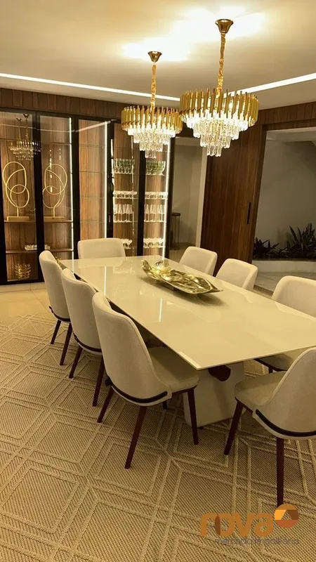 Cobertura Mobiliada com 5 quartos 2 suites em Rio Verde Destaques do imóvel:?Cob...