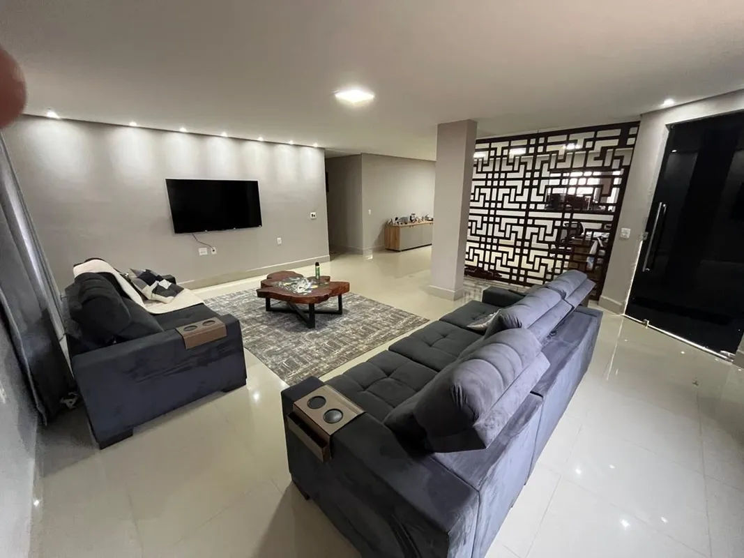 LEÕES DA CORRETAGEM VENDE O IMÓVEL QUE VOCÊ PROCURA VENDE-SE GRANDE CASA NA RUA ...