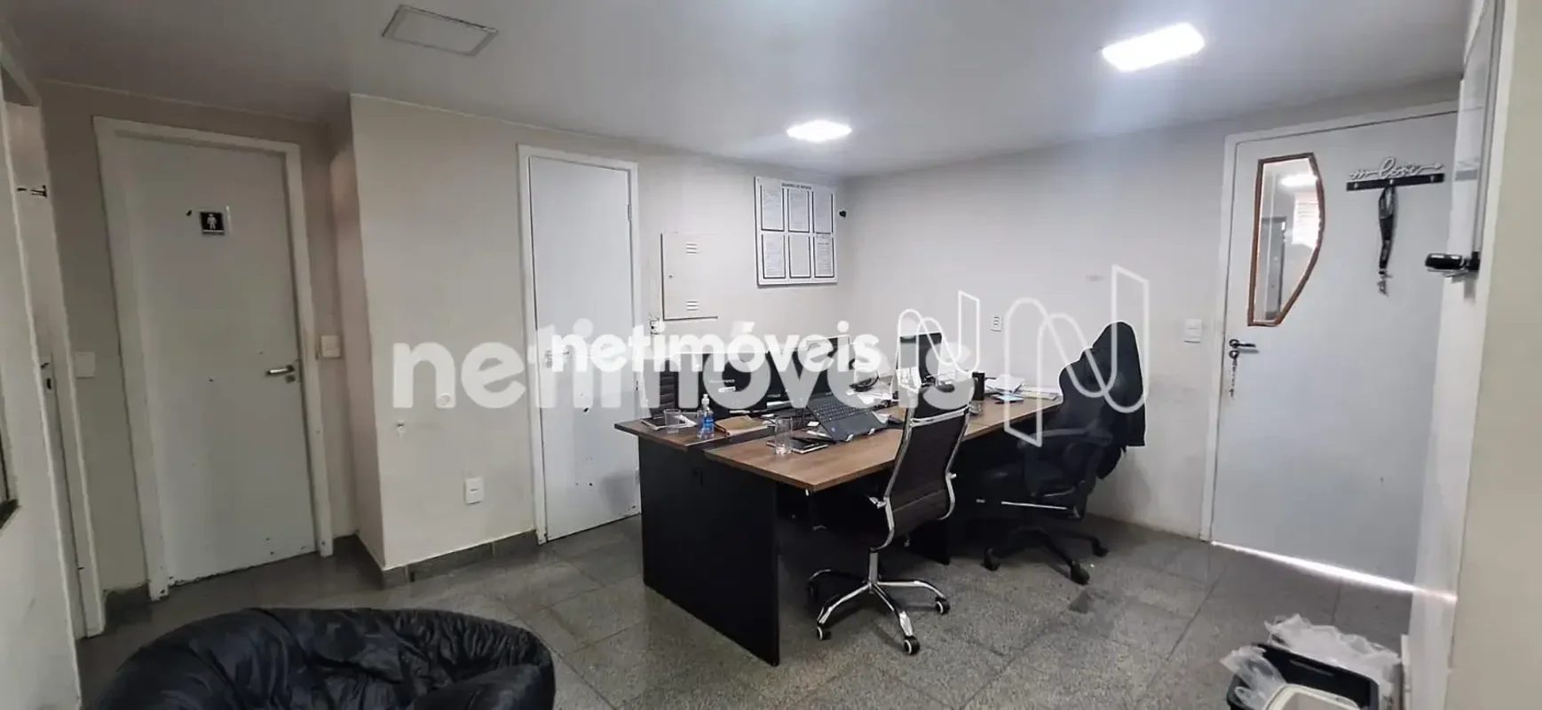 Excelente oportunidade comercial na SCRN 714/715 – Bloco ESAN 1162969Loja com 11...