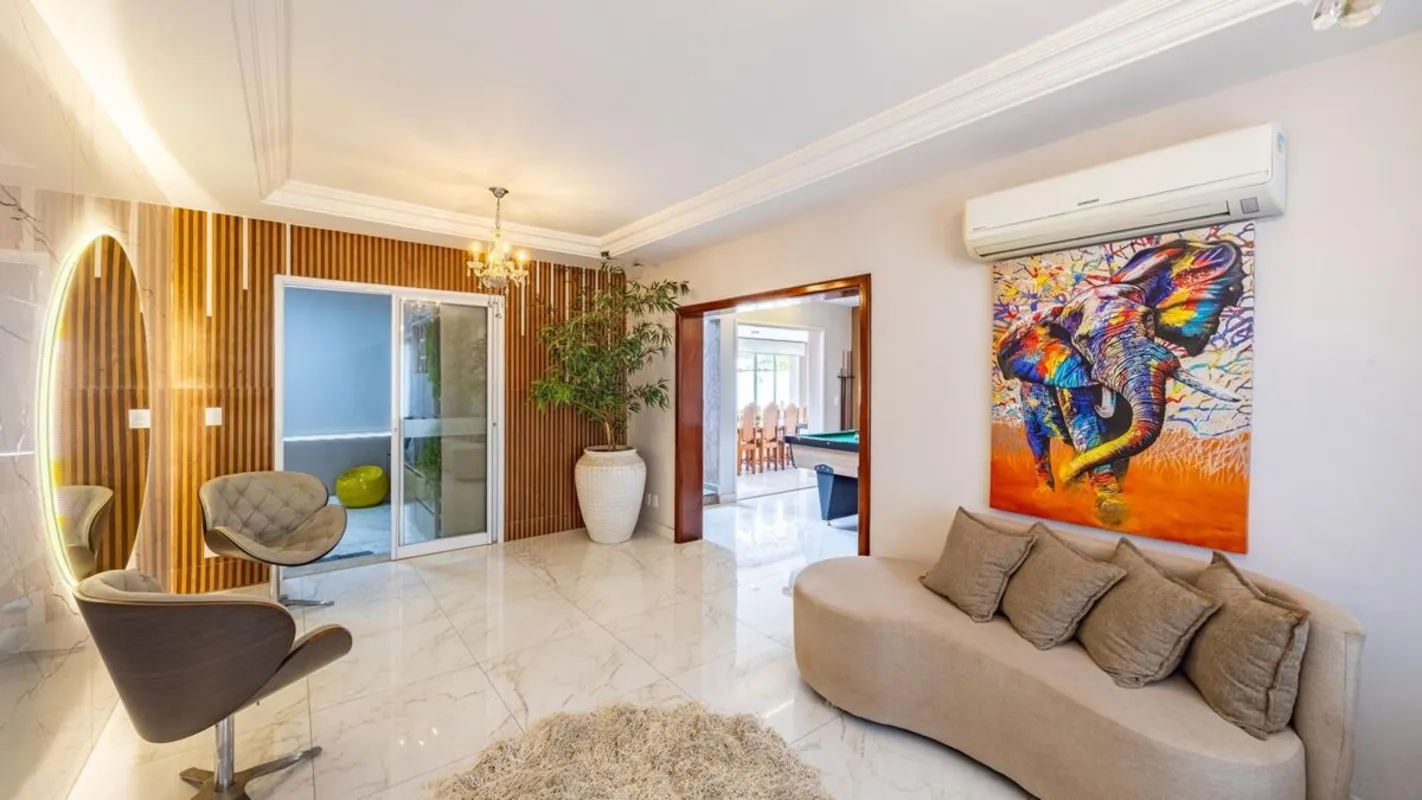 Sobrado à venda no Setor Leste Universitário, em Goiânia, com 435 m² de terreno ...