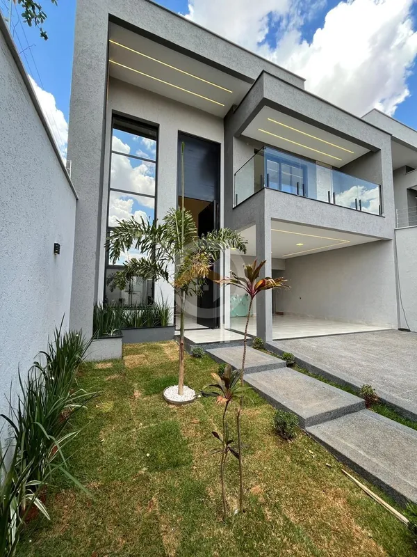 SOBRADO ALTO PADRÃO – 4 SUÍTESJardim PresidenteUm projeto imponente, contemporân...