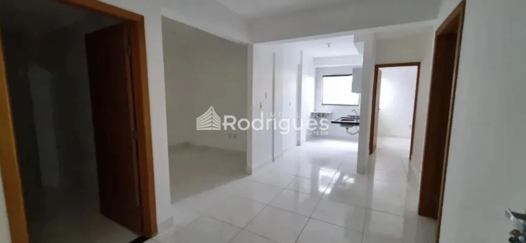 Rodrigues Imobiliária VENDE apartamento no Residencial Amsterdam, Rua 4A, saída ...