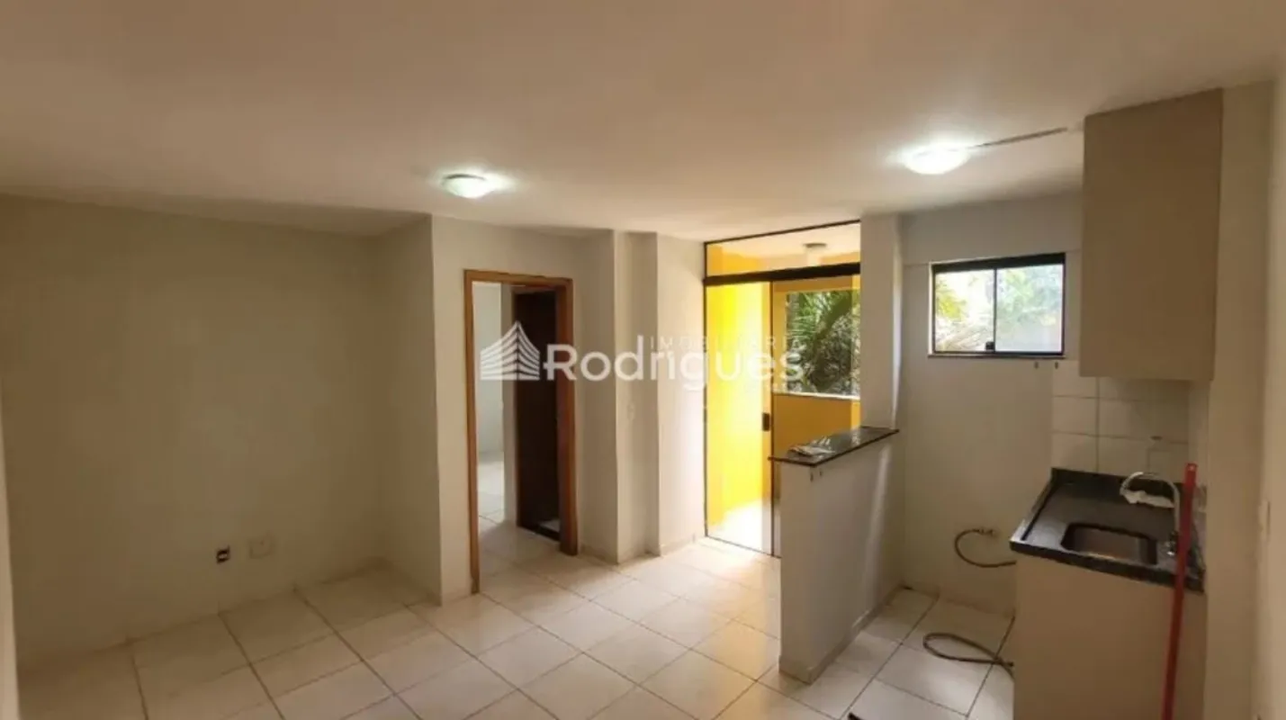 Rodrigues Imobiliária vende apartamento na Rua das Figueiras - Residencial Atena...