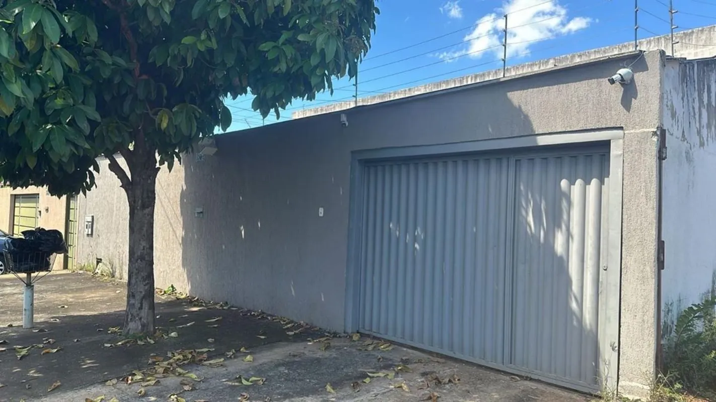 ? Casa no Setor Vila Boa??POÇO SEMI ARTESIANO ? Área Total 195M² Área Útil 145M²...