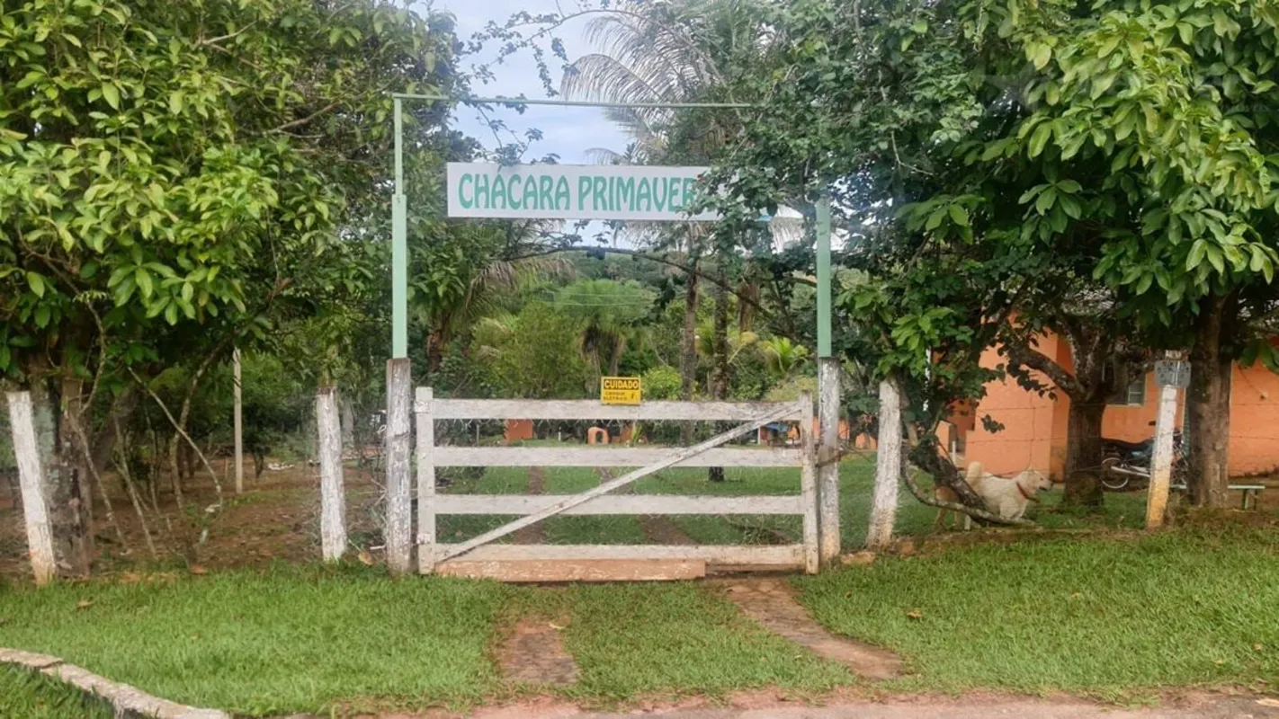 Chácara Primavera – Um Paraíso às Margens do Rio PiracanjubaLocalizada no bairro...