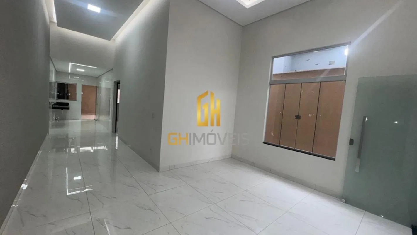 GH2177Casa com 3 quartos no Mansões Paraíso, em terreno com 200m² com 115m² de á...