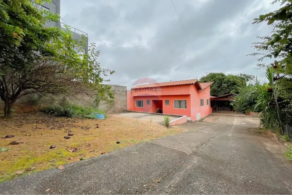 Casa em Arniqueiras 2 Quartos 3 Banheiros Lote de 800m² Aceita Permuta em Aparta...