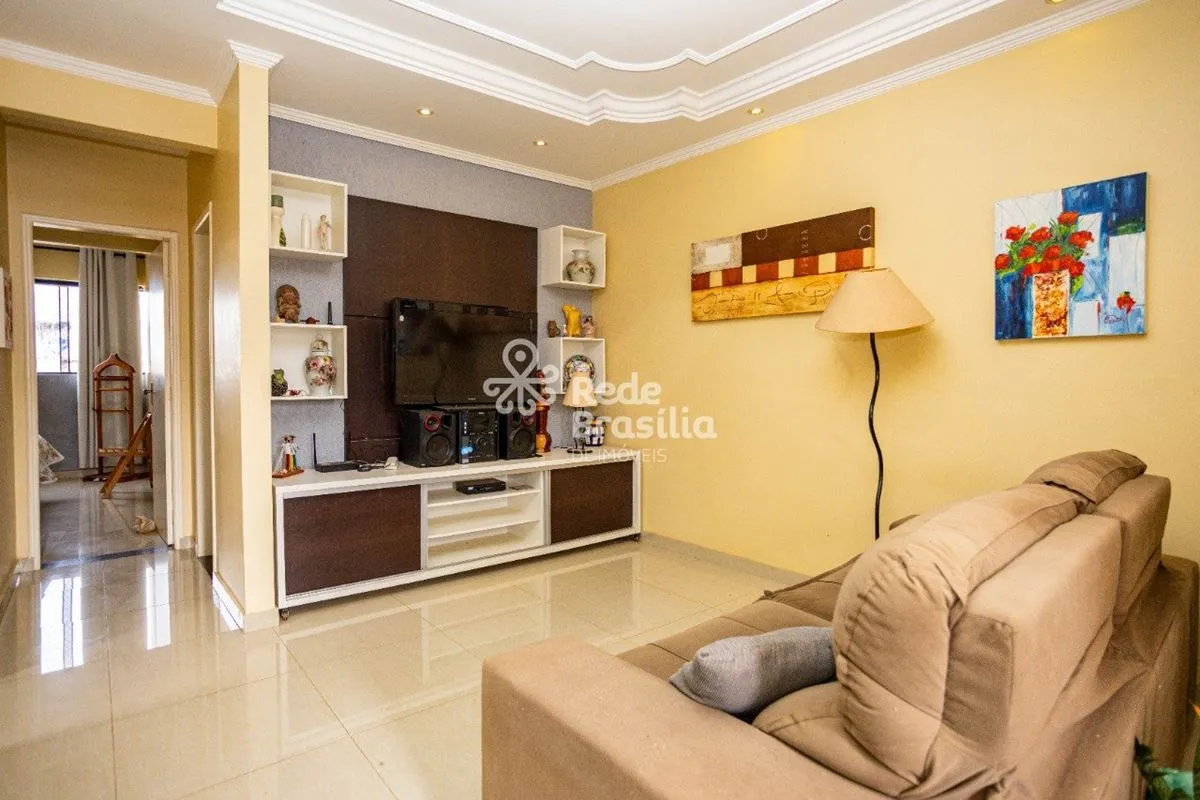 QE 3 | Apartamento Vazado de 2 Quartos com 2 Banheiros Social e 1 Vaga de Garage...