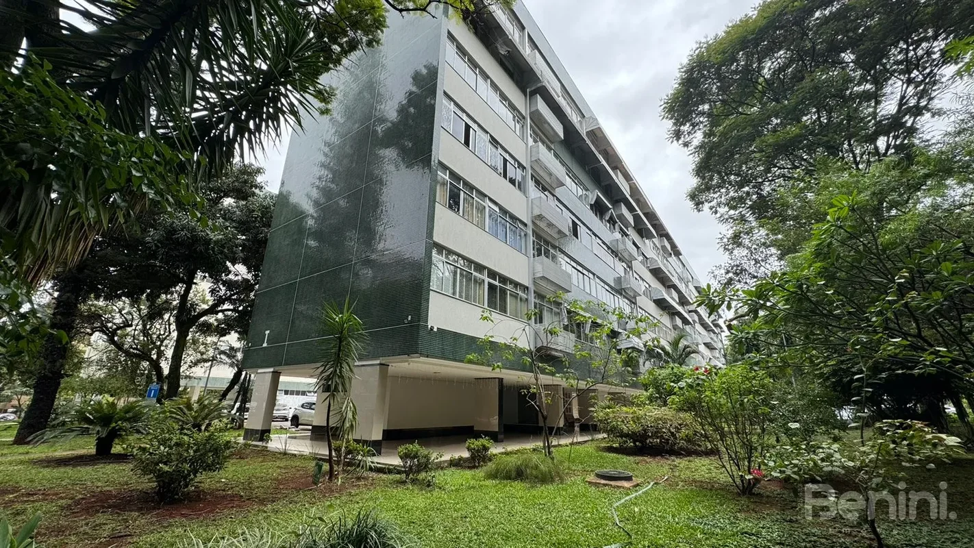 BENINI VENDE,EXCELENTE OPORTUNIDADENA ASA SUL: SQS 306 SULAPARTAMENTO NO 3º ANDA...