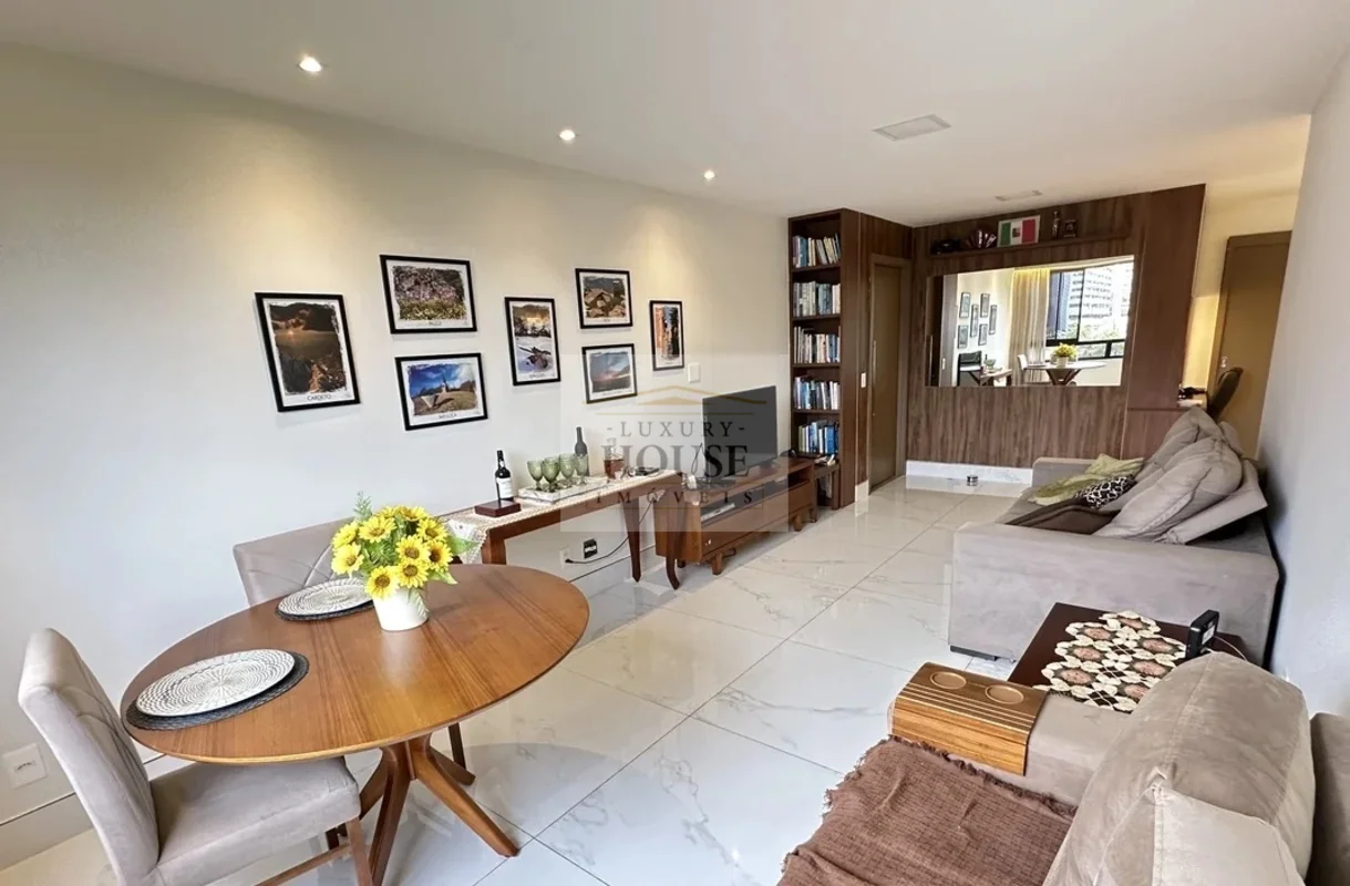 Descubra seu novo lar na SQNW 104 Bloco B, no Noroeste de Brasília. Este apartam...