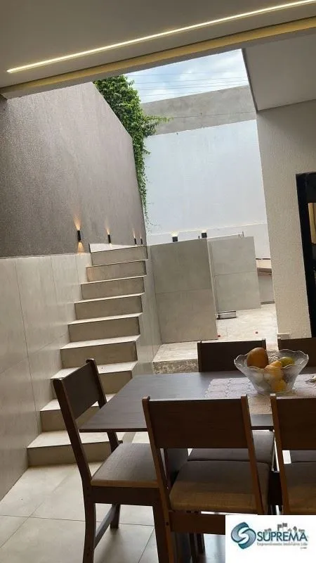 Suprema Construções e Emp. Imobiliários Ltda, Creci/DF 9060, apresenta:Casa Mode...