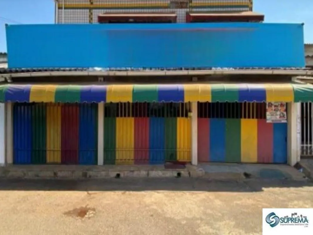 Suprema Construções e Emp. Imobiliários Ltda, Creci/DF 9060, apresenta:Casa, Cei...