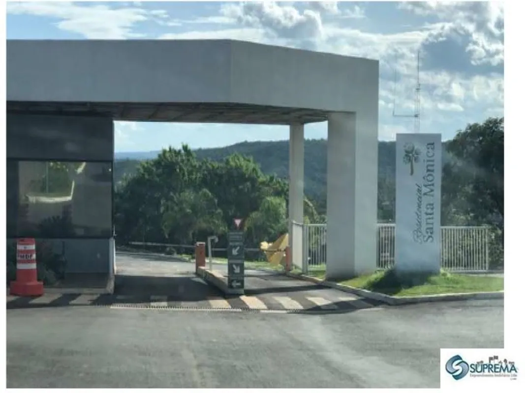 VENDO LOTE NO PARQUE DAS CACHOEIRAS NO RESIDENCIAL SANTA MÔNICA, DESOCUPADO, 1.8...