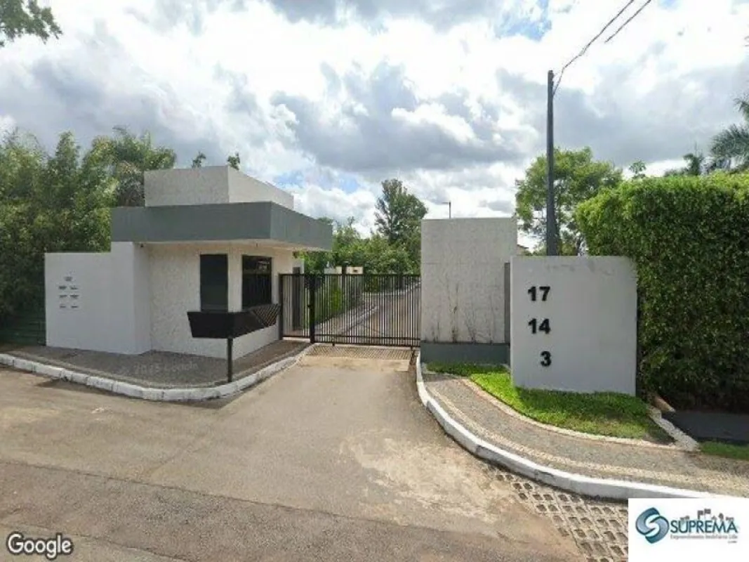 VENDO CASA NO PARK WAY QUADRA 17 OCUPADA, COM 5 QUARTOS, SALA, QUARTO E BANHEIRO...