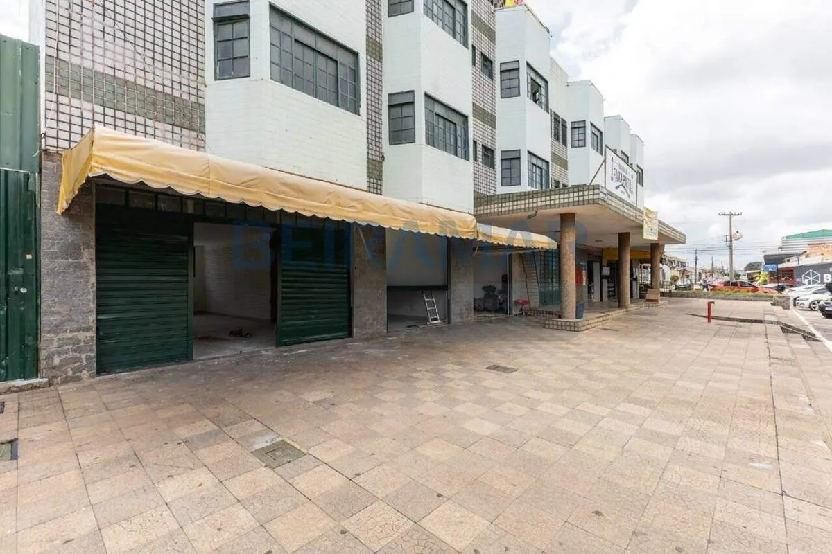 Prédio escriturado para investimento, apartamentos e lojas, renda ativa, escritu...