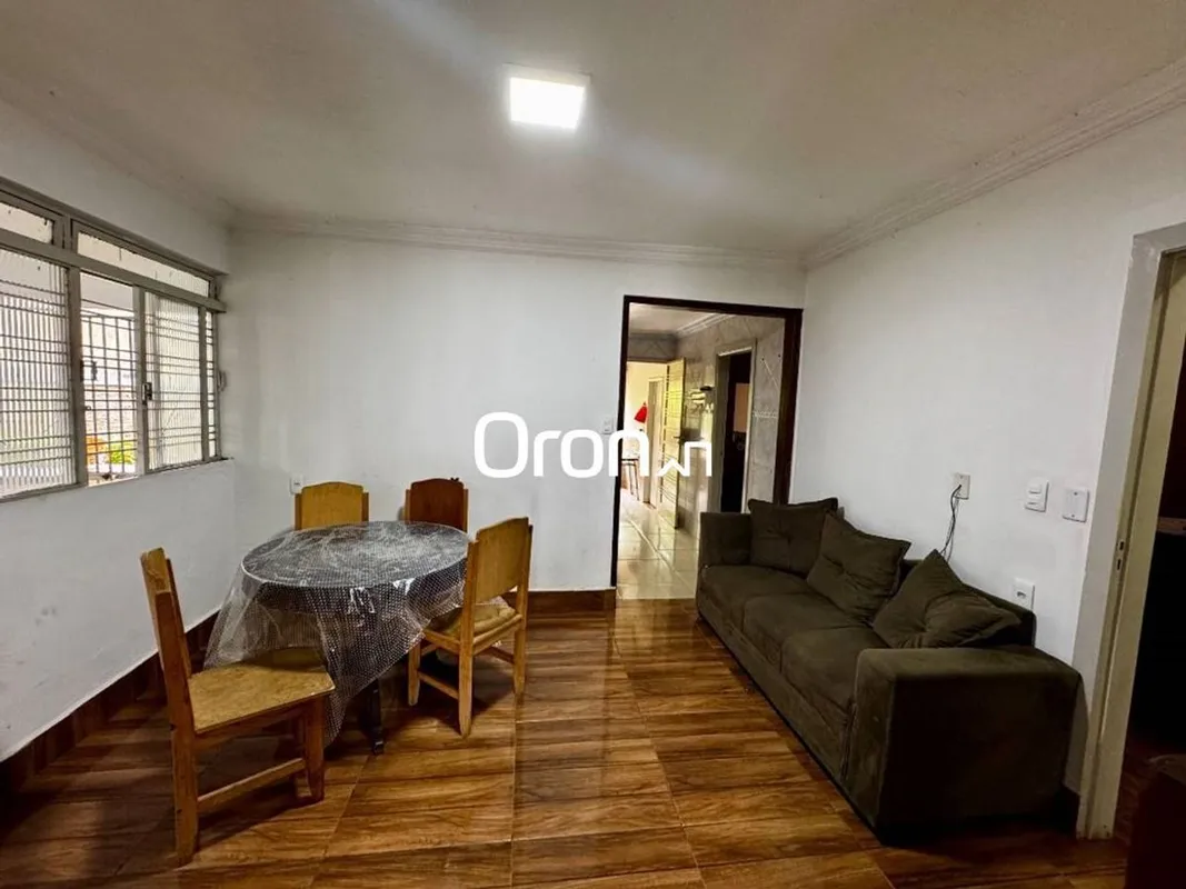 CÓDIGO DO IMÓVEL: CA2015LOCALIZAÇÃOPróximo a BR-153.AMBIENTES:Sala de estar e ja...