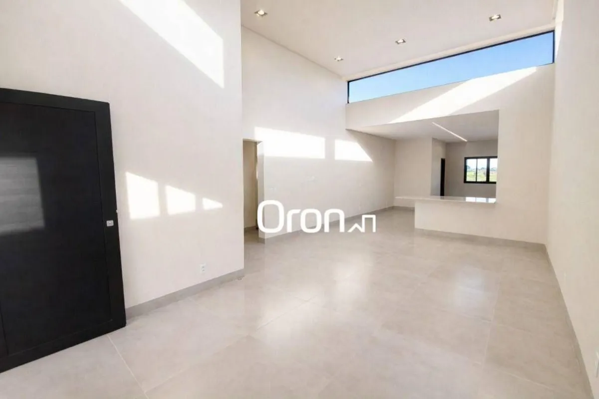 CÓDIGO DO IMÓVEL: SO0990LOCALIZAÇÃO:Às margens da GO-403.AMBIENTES:Sala de estar...