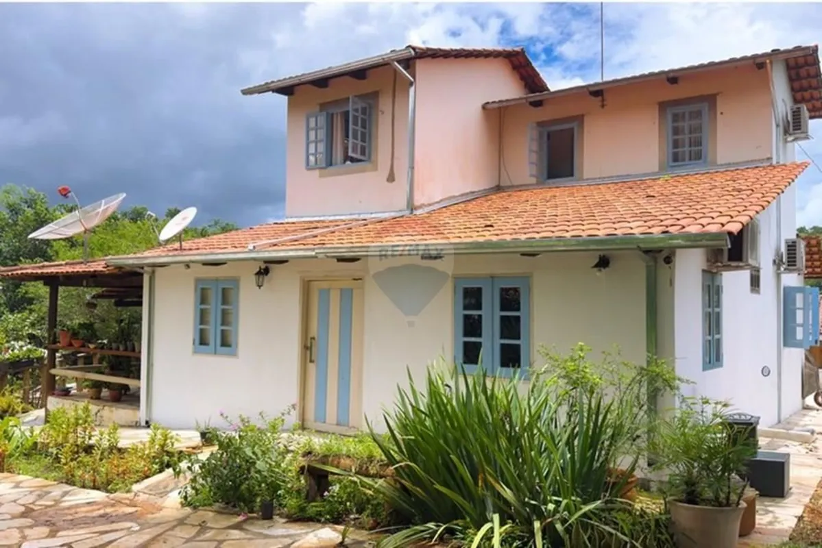 Imagine viver cercado pela natureza, com total privacidade, conforto a somente a...