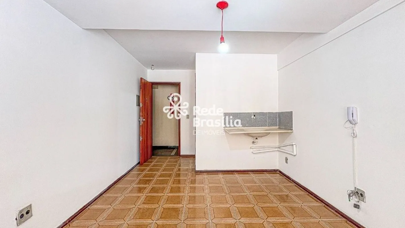 CLN 407, Asa Norte, Brasília/DFExcelente kit com banheiro em uma das localizaçõe...