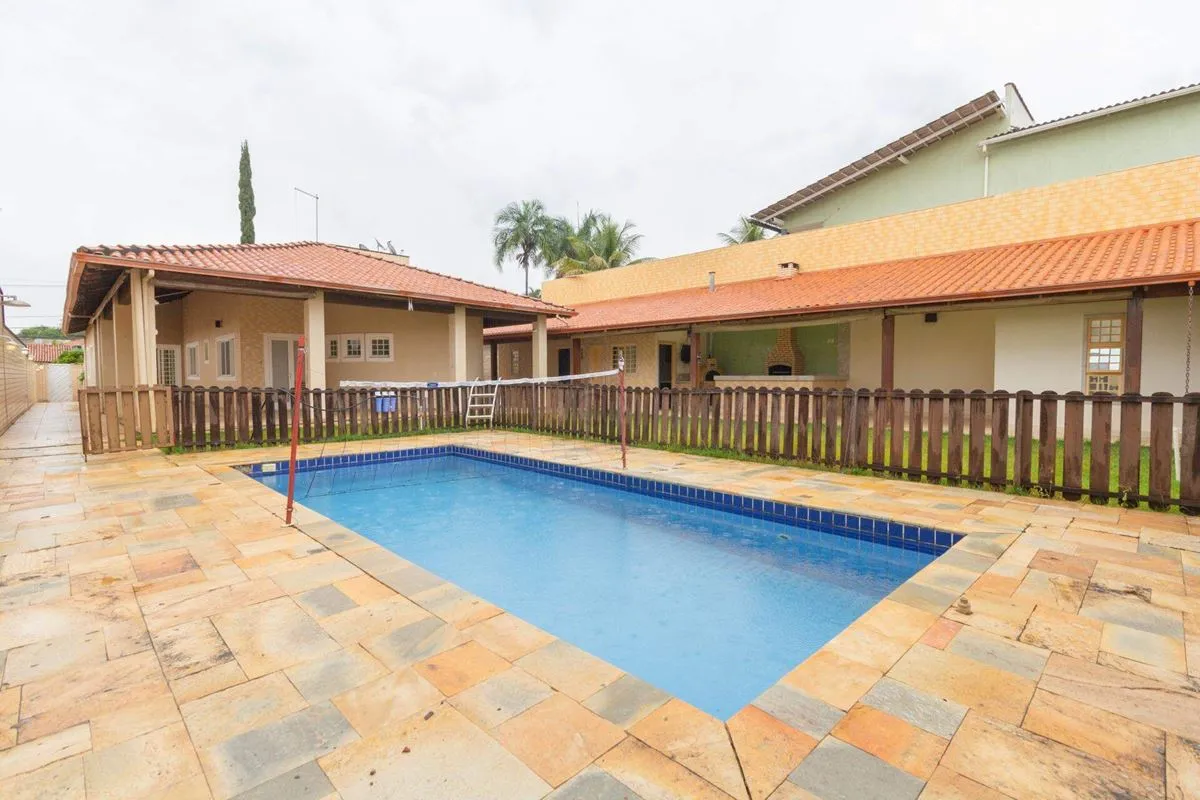 VICENTE PIRES - RUA 3 - CASA EM CONDOMÍNIO - 3 SUÍTES - PISCINA - LOTE 804M²Anal...