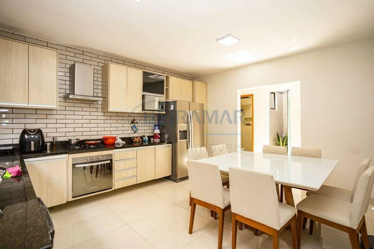 Casa reformada, 2 quartos (1 suíte), Laje e Porcelanato,131 m²- Ceilândia/DFImóv...