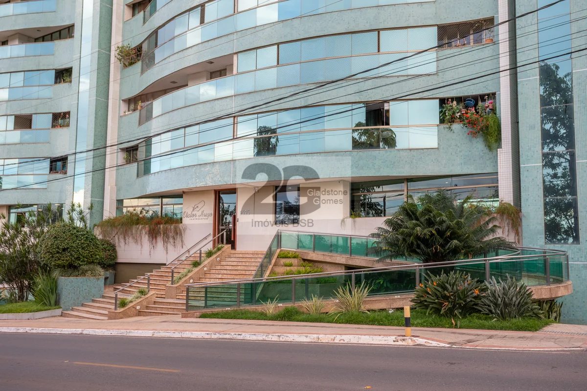 AMPLO APARTAMENTO DE 4 QUARTOS SENDO 03 SUÍTES E 01 QUARTO ESCRITÓRIO, SALA AMPL...