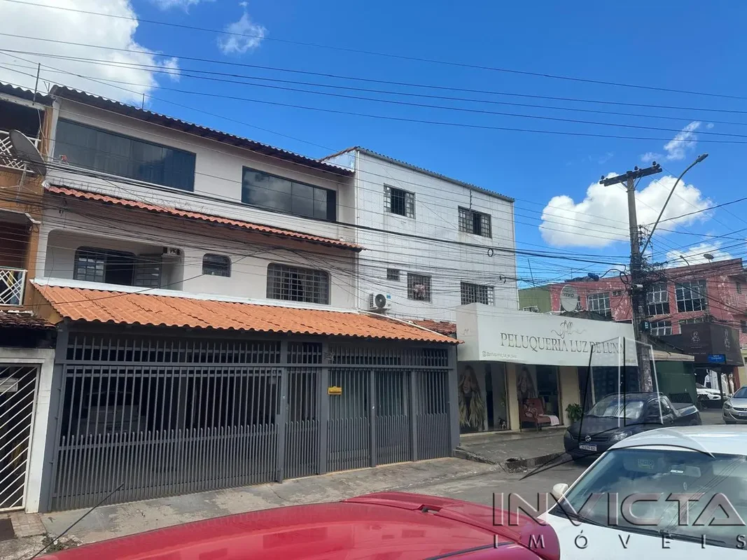 OPORTUNIDADE: Sobrado na QN 5(melhor quadra do Riacho. Sobrado com ponto comerci...