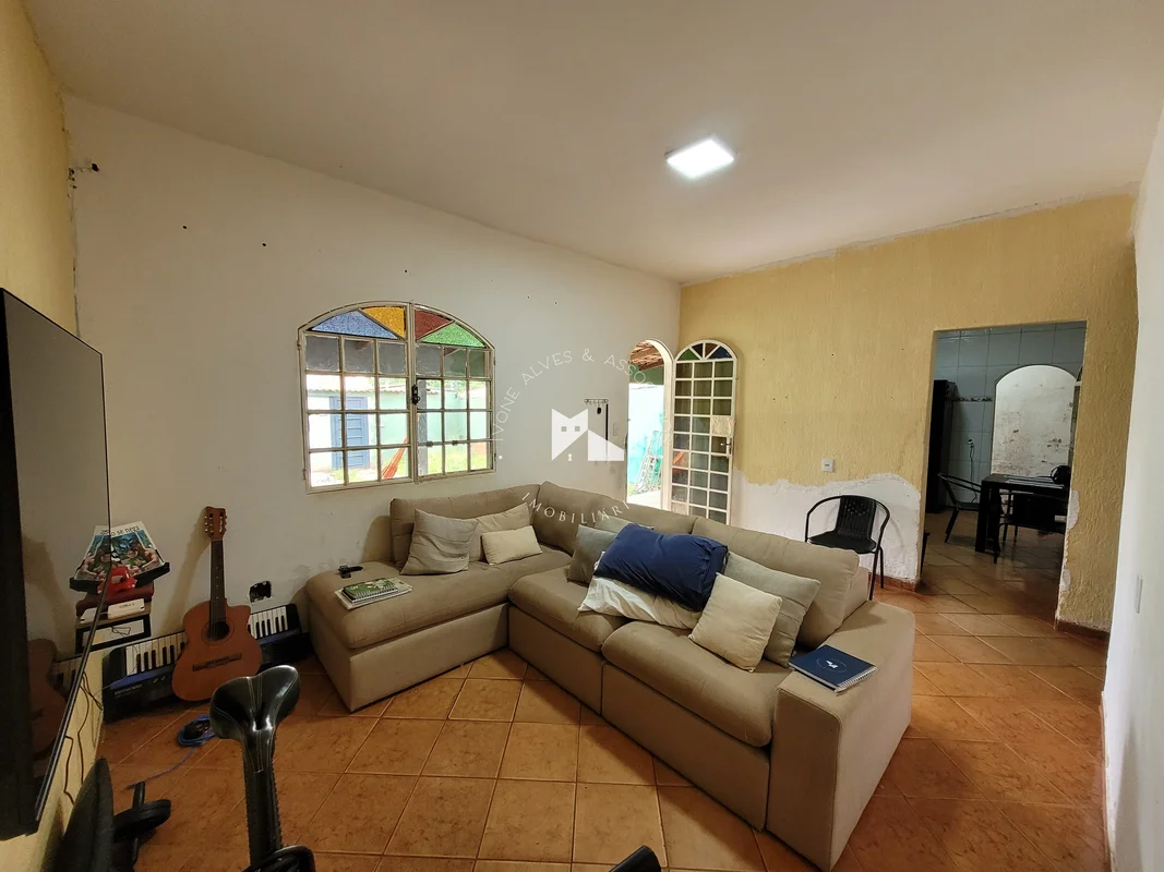 Excelente localização, perto do HRSAM e da saída de Samambaia pela QNL, bombeiro...