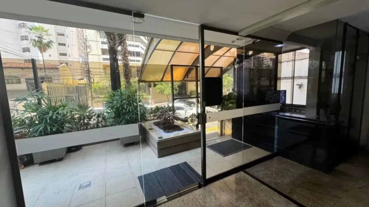 Venda de apt na Av. T-5, 125m2, nascente, 4o. andar, 3 quartos, 1 suíte, sala pa...