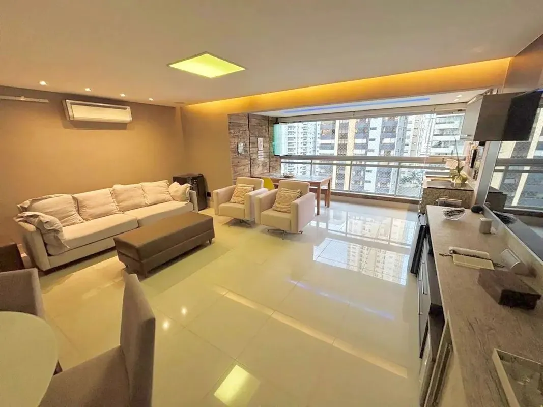 O imóvel está localizado no bairro Nova Suiça com 109 metros quadrados com 3 qua...