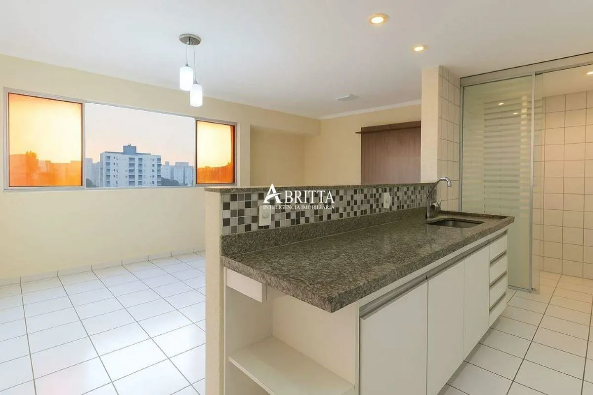 Excelente apartamento de 60m², bem distribuído e pronto para morar, em uma das r...