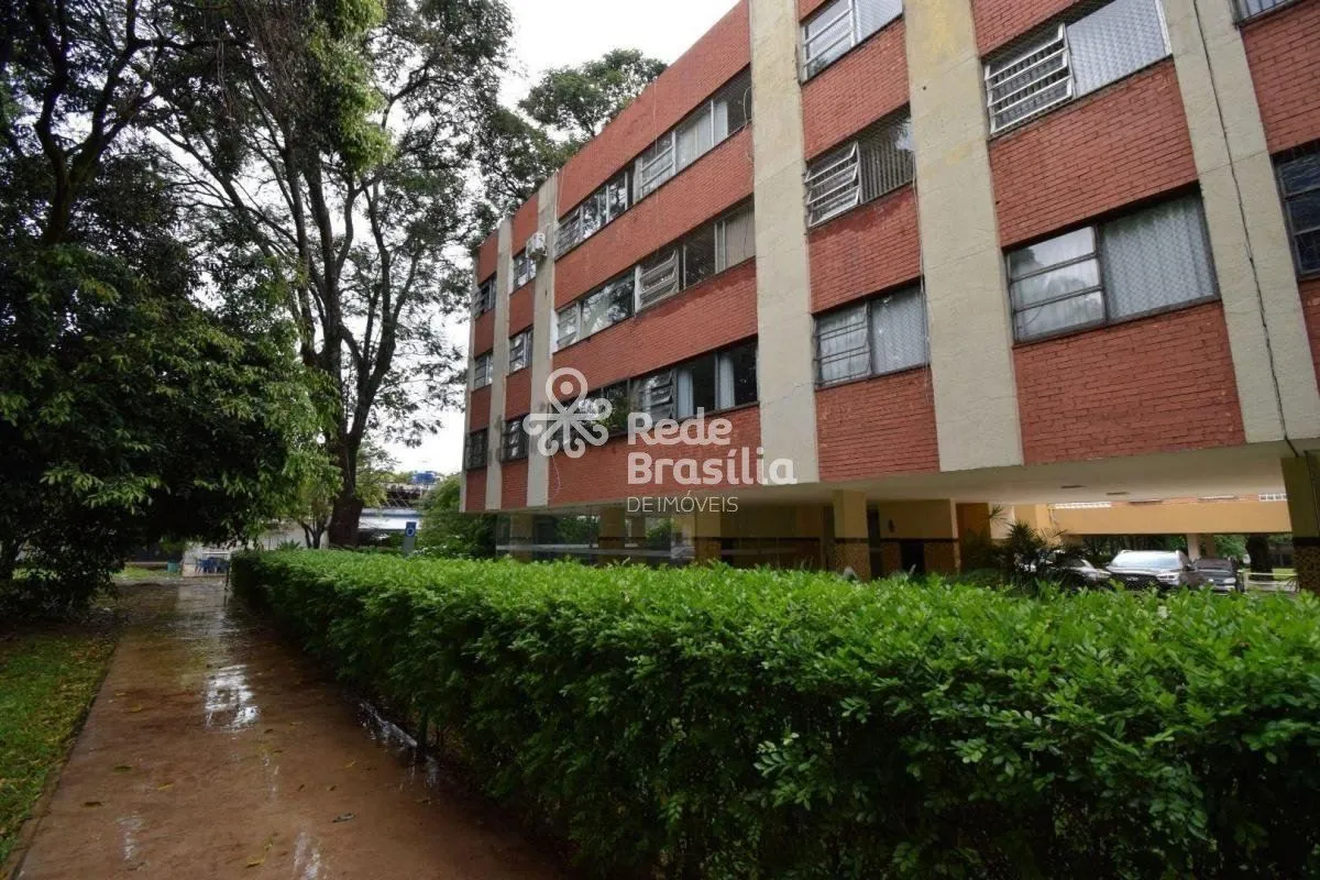 Oportunidade na SQS 403 - Apartamento Vista Livre 72m² Em breve novas fotos serã...
