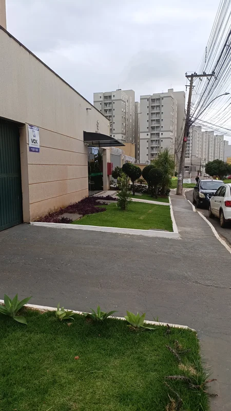 Descubra um apartamento acolhedor e bem localizado na QN 108 Conjunto 2, Samamba...