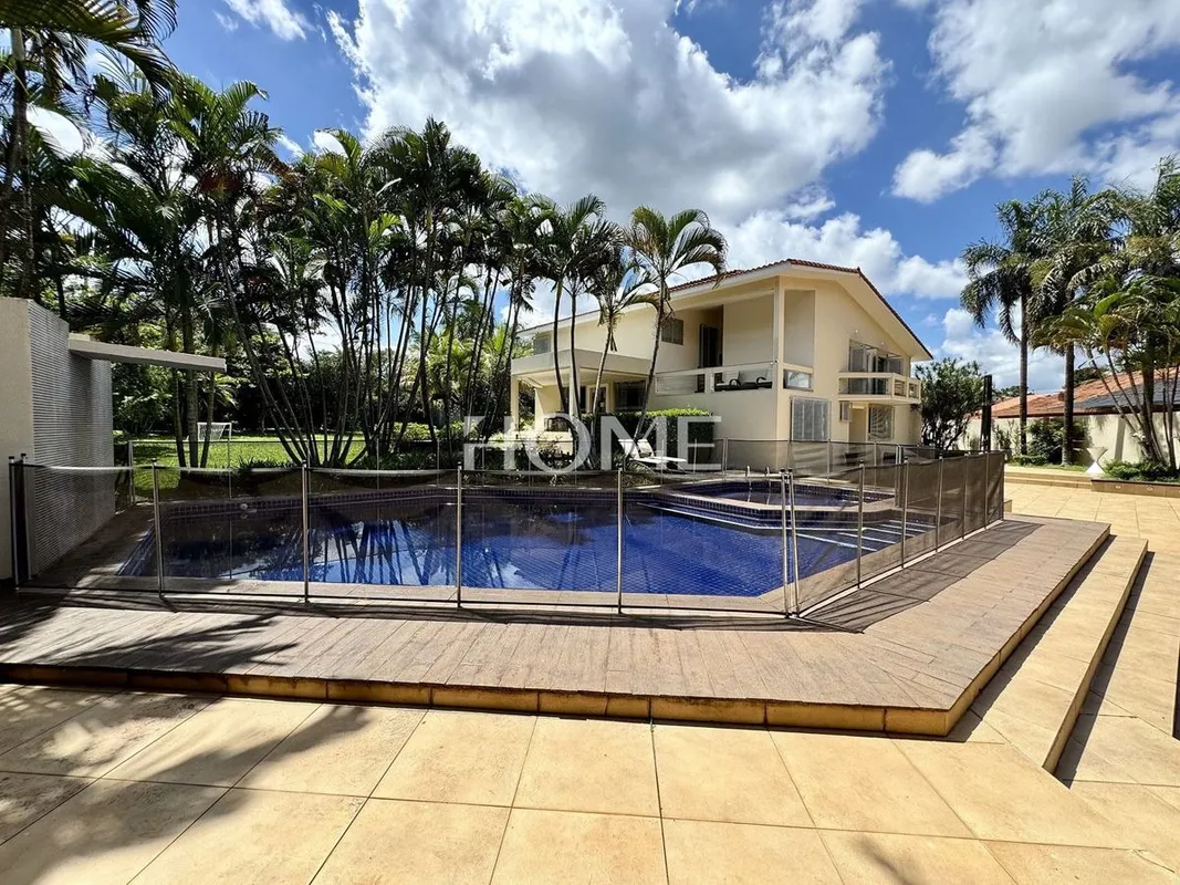 SHIN QL 16 - Conjunto 2 - Lago NorteResidência de alto padrão implantada em terr...