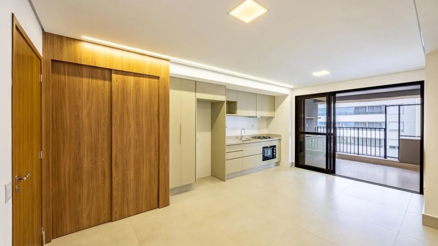 Este apartamento de 87 m² no Azure Compact Life está disponível para locação e a...