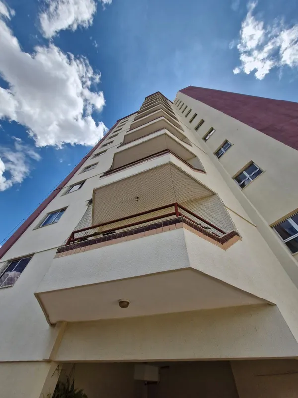 APARTAMENTO BEM LOCALIZADO NO SETOR PEDRO LUDOVICO3 Quartos3 Banheiros (1 foi de...