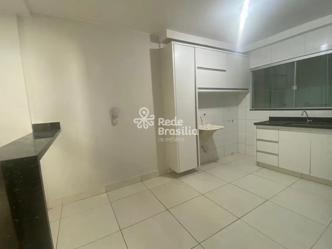 Apartamento 53 m2 1 Andar. Em frente a feira do produtor da Vicente pires. proxi...
