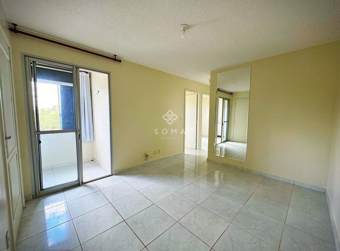 ESPECIFICAÇÕES DO APARTAMENTO:- Sala ampla- Varada com blindex- Cozinha com armá...