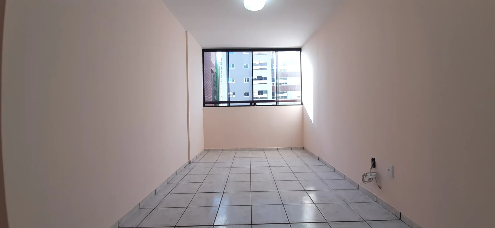 Apartamento padrão de 02 quartos + reversível sendo suíte, sala, cozinha, banhei...