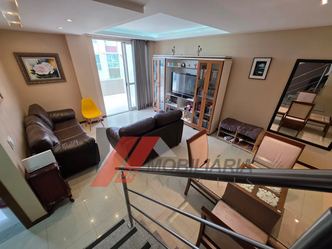 Situada em localização privilegiada na CNB 3 excelente prédio, moderno, com port...