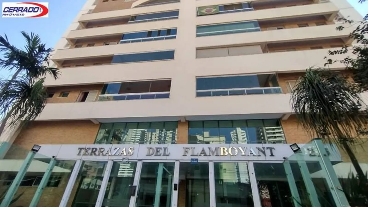 Cobertura com 5 suítes sendo 1 suíte master, escada, circulação e varanda, pavim...