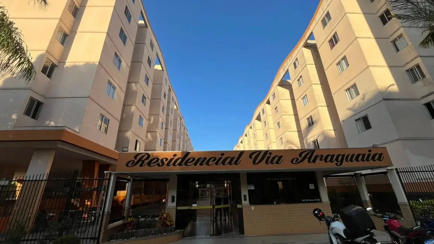 JDM IMOBILIÁRIA VENDE:Apartamento no Via Araguaia - Riacho Fundo I- 72m² de área...