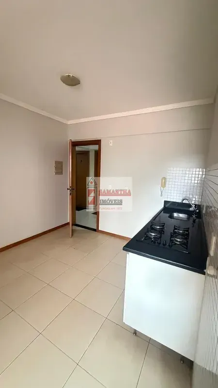 SGAN 906 BLOCO C APTO 119 - Com ar-condicionado Excelente Kitinete pia com banca...