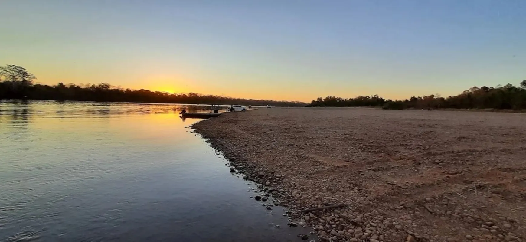 RIO ARAGUAIA.Montes Claros de Goiás.Acesso fácil ao porto com estrutura, boa viz...