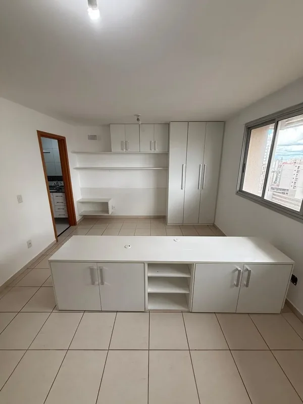 JDM IMOBILIÁRIA ALUGA:Residencial Cosmopolitan - Águas Claras - Rua 30 - 01 quar...