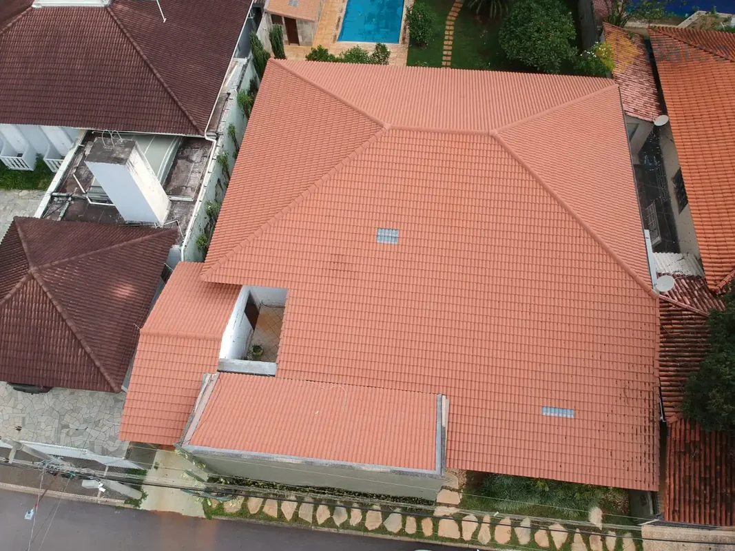Descubra o conforto e o requinte de uma casa única no coração do Lago Sul, em Br...